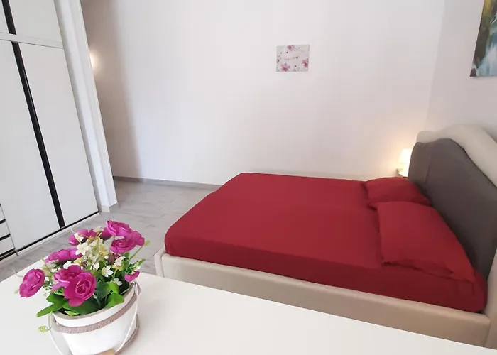 Apartment Baia Near The